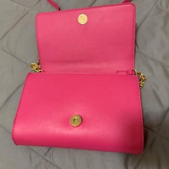 Skull Crossbody Purse by Betsey Johnson - Picture 3 of 4